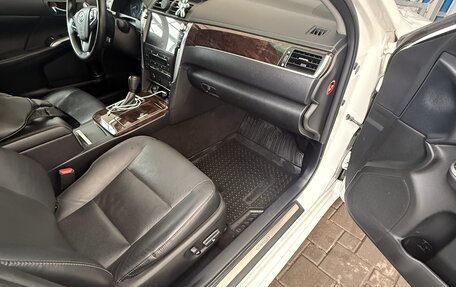 Toyota Camry, 2017 год, 2 150 000 рублей, 6 фотография