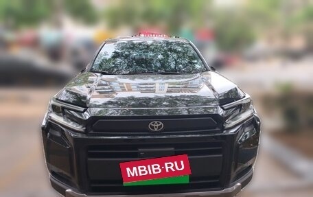 Toyota RAV4, 2025 год, 4 208 000 рублей, 2 фотография