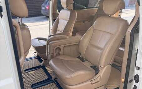 Hyundai H-1 II рестайлинг, 2010 год, 1 390 000 рублей, 17 фотография