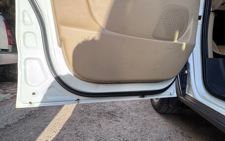 Hyundai H-1 II рестайлинг, 2010 год, 1 390 000 рублей, 21 фотография