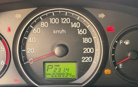 Hyundai H-1 II рестайлинг, 2010 год, 1 390 000 рублей, 26 фотография