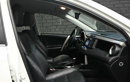 Toyota RAV4, 2014 год, 1 875 000 рублей, 10 фотография