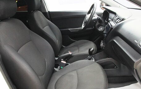 KIA Rio III рестайлинг, 2014 год, 917 500 рублей, 28 фотография