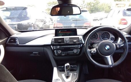 BMW 3 серия, 2016 год, 1 650 000 рублей, 6 фотография