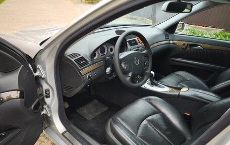 Mercedes-Benz E-Класс, 2002 год, 1 250 000 рублей, 16 фотография