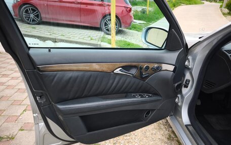 Mercedes-Benz E-Класс, 2002 год, 1 250 000 рублей, 15 фотография