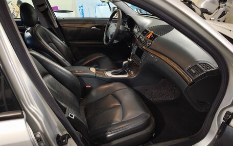 Mercedes-Benz E-Класс, 2002 год, 1 250 000 рублей, 27 фотография