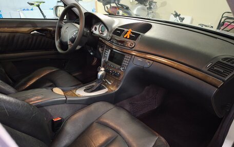 Mercedes-Benz E-Класс, 2002 год, 1 250 000 рублей, 29 фотография