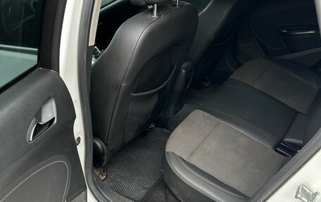 Opel Astra J, 2011 год, 630 000 рублей, 11 фотография