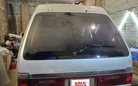 Toyota MasterAce Surf, 1990 год, 450 000 рублей, 2 фотография