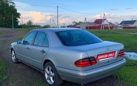 Mercedes-Benz E-Класс, 1997 год, 700 000 рублей, 11 фотография