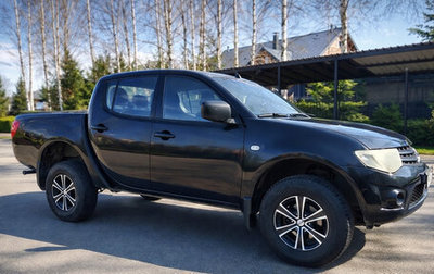 Mitsubishi L200 IV рестайлинг, 2013 год, 900 000 рублей, 1 фотография