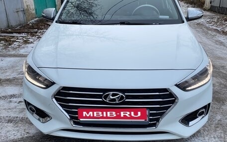 Hyundai Solaris II рестайлинг, 2017 год, 1 500 000 рублей, 1 фотография