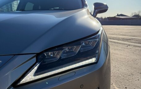 Lexus RX IV рестайлинг, 2017 год, 4 000 000 рублей, 6 фотография