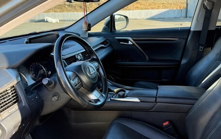 Lexus RX IV рестайлинг, 2017 год, 4 000 000 рублей, 7 фотография