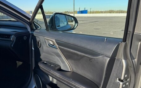 Lexus RX IV рестайлинг, 2017 год, 4 000 000 рублей, 13 фотография