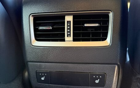 Lexus RX IV рестайлинг, 2017 год, 4 000 000 рублей, 15 фотография