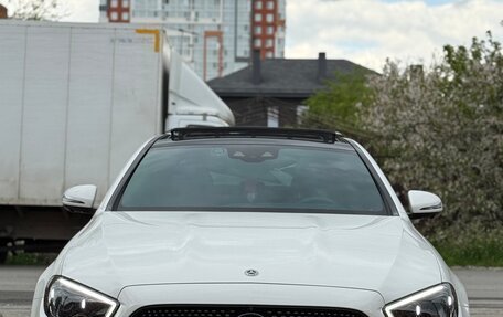 Mercedes-Benz E-Класс, 2022 год, 6 390 000 рублей, 14 фотография