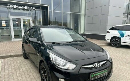 Hyundai Solaris II рестайлинг, 2011 год, 678 000 рублей, 3 фотография