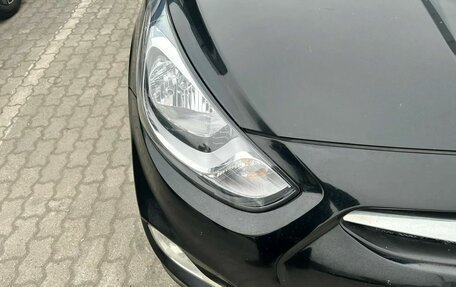 Hyundai Solaris II рестайлинг, 2011 год, 678 000 рублей, 4 фотография