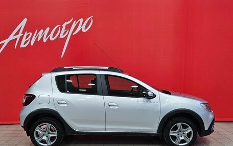 Renault Sandero II рестайлинг, 2020 год, 1 345 000 рублей, 6 фотография