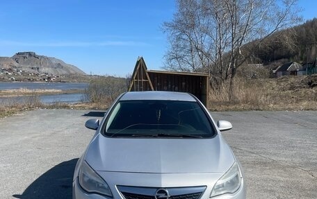 Opel Astra J, 2012 год, 500 000 рублей, 1 фотография