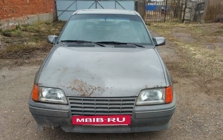 Opel Kadett E рестайлинг, 1990 год, 60 000 рублей, 2 фотография