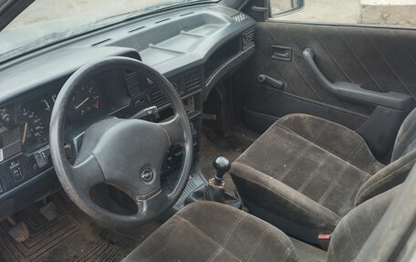 Opel Kadett E рестайлинг, 1990 год, 60 000 рублей, 7 фотография