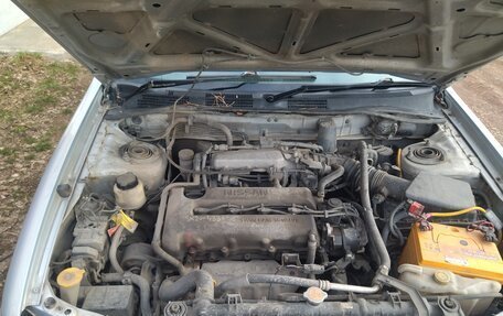 Nissan Avenir II, 2000 год, 350 000 рублей, 9 фотография