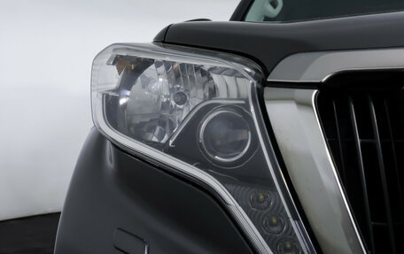 Toyota Land Cruiser Prado 150 рестайлинг 2, 2015 год, 4 099 000 рублей, 23 фотография