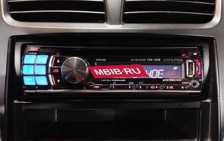 Hyundai Solaris II рестайлинг, 2011 год, 750 000 рублей, 14 фотография