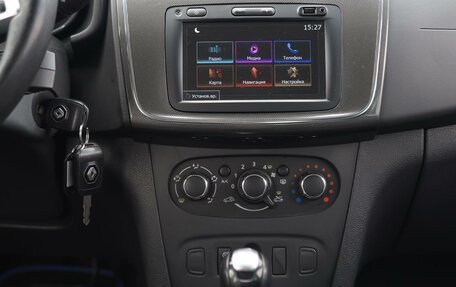 Renault Sandero II рестайлинг, 2019 год, 1 222 000 рублей, 17 фотография