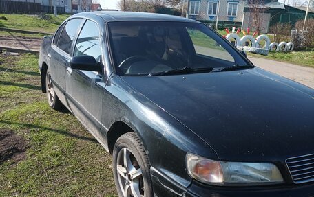 Nissan Cefiro II, 1994 год, 130 000 рублей, 1 фотография