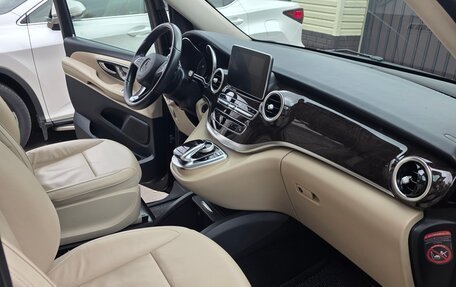 Mercedes-Benz V-Класс, 2015 год, 4 500 000 рублей, 10 фотография