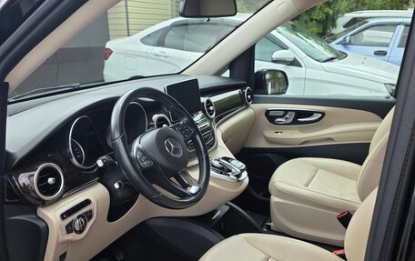 Mercedes-Benz V-Класс, 2015 год, 4 500 000 рублей, 14 фотография