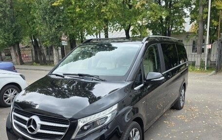 Mercedes-Benz V-Класс, 2015 год, 4 500 000 рублей, 16 фотография
