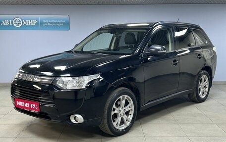 Mitsubishi Outlander III рестайлинг 3, 2013 год, 1 412 000 рублей, 1 фотография