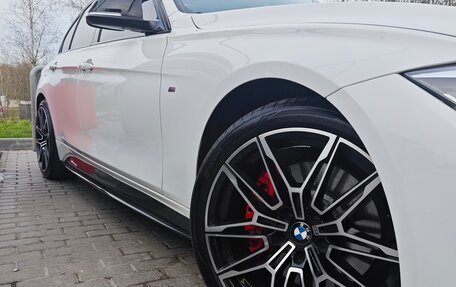 BMW 3 серия, 2018 год, 2 700 000 рублей, 13 фотография