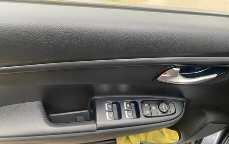 KIA Rio IV, 2021 год, 1 740 000 рублей, 5 фотография