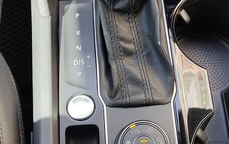 Volkswagen Teramont I, 2019 год, 3 000 000 рублей, 9 фотография