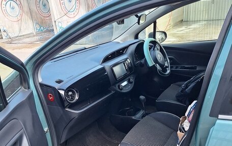 Toyota Vitz, 2018 год, 1 060 000 рублей, 8 фотография