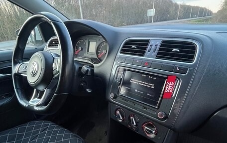 Volkswagen Polo VI (EU Market), 2018 год, 1 200 000 рублей, 7 фотография