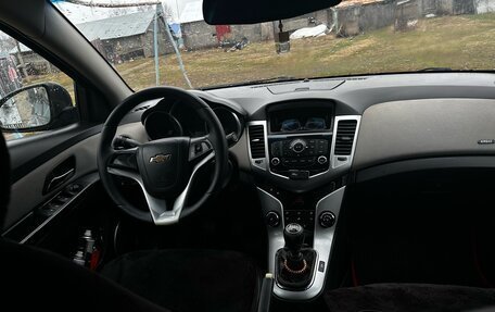 Chevrolet Cruze II, 2011 год, 600 000 рублей, 4 фотография