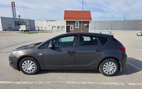 Opel Astra J, 2014 год, 800 000 рублей, 7 фотография