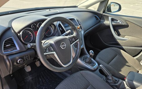 Opel Astra J, 2014 год, 800 000 рублей, 9 фотография