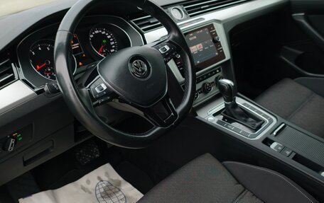 Volkswagen Passat B8 рестайлинг, 2019 год, 2 000 000 рублей, 11 фотография
