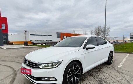 Volkswagen Passat B8 рестайлинг, 2019 год, 2 000 000 рублей, 7 фотография