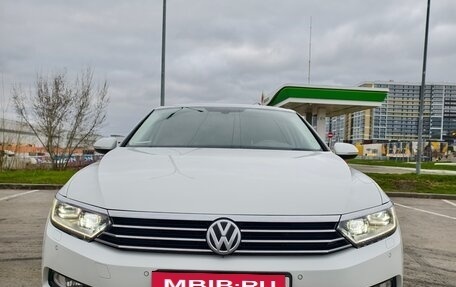 Volkswagen Passat B8 рестайлинг, 2019 год, 2 000 000 рублей, 3 фотография