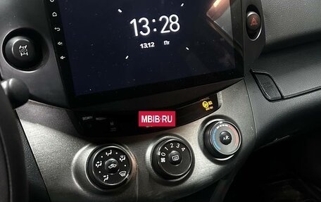 Toyota RAV4, 2010 год, 1 700 000 рублей, 5 фотография