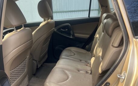 Toyota RAV4, 2008 год, 1 300 000 рублей, 18 фотография